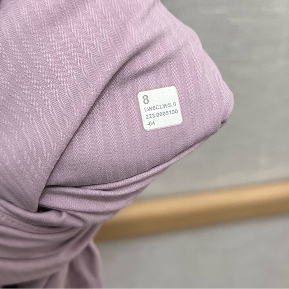 Lululemon Dance Studio Mid-Rise Lined Crop Size 8 - Picture 8 of 8